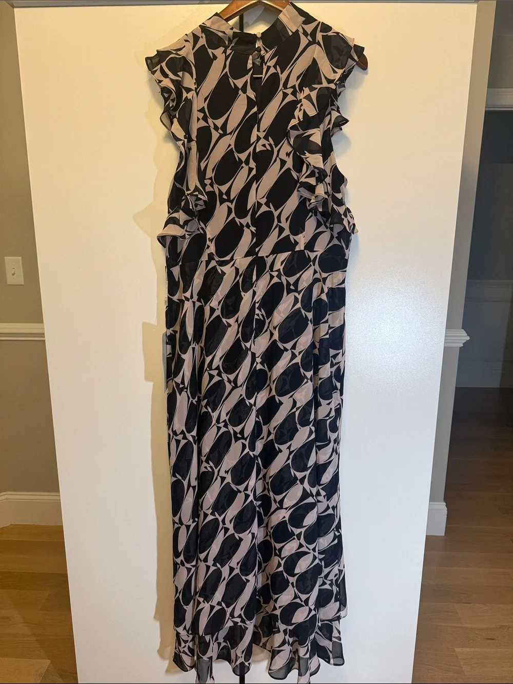 Adrianna Papell Maxi Dress - Picture 6 of 10